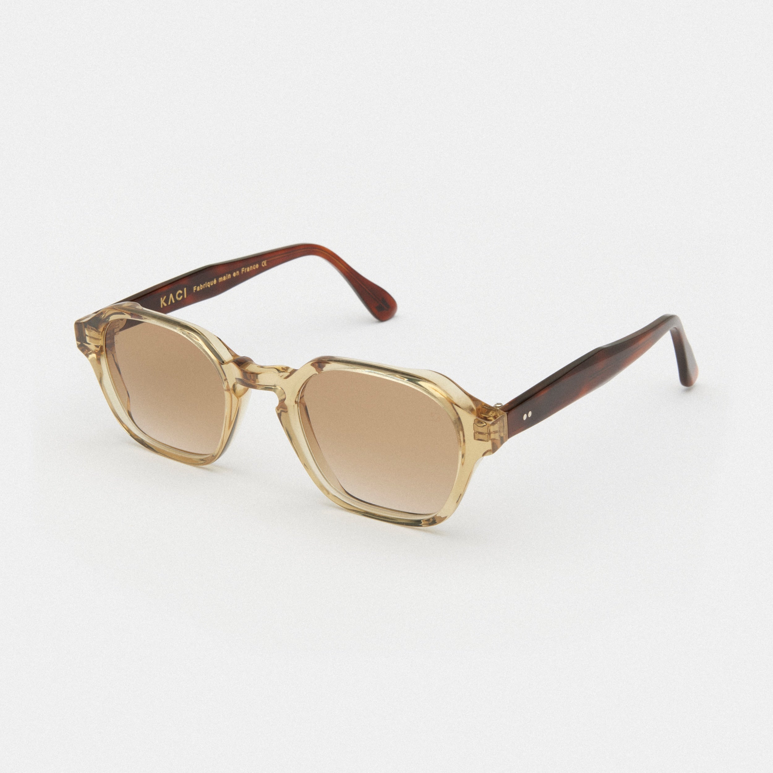 Castelo Champagne & Tortoise Sun